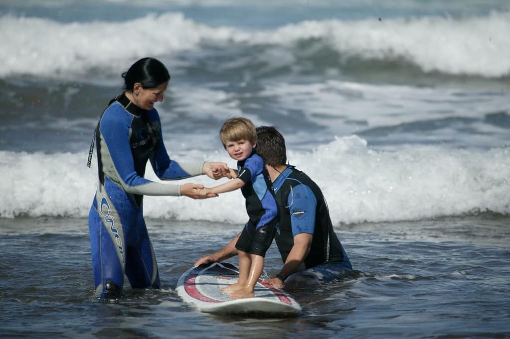 Surf Family4