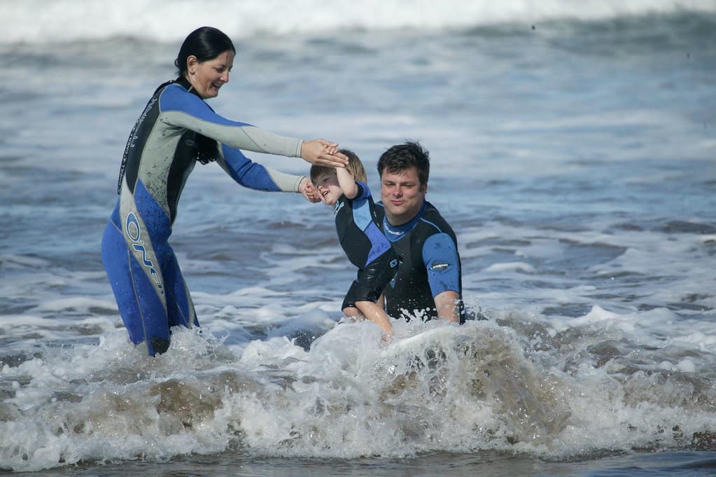 Surf Family2