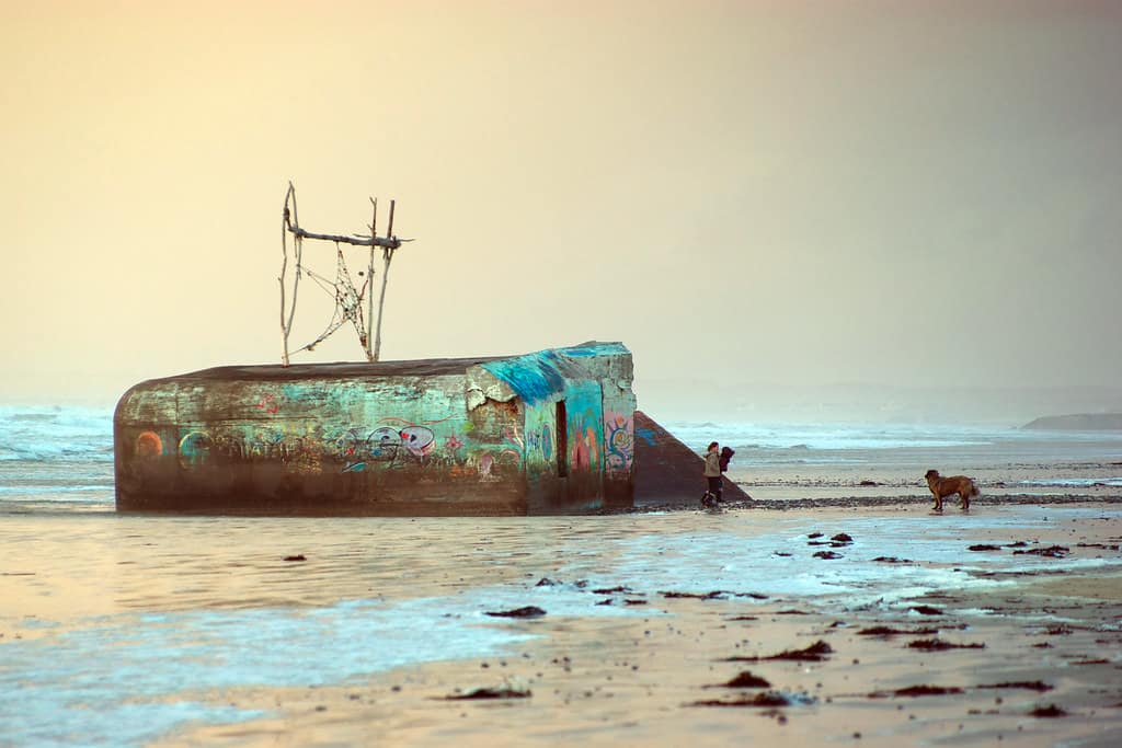 Promenade hivernale sur la plage de la Torche (Finistère)