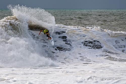 Ripcurl Pro Peniche on Supertubos, round 4